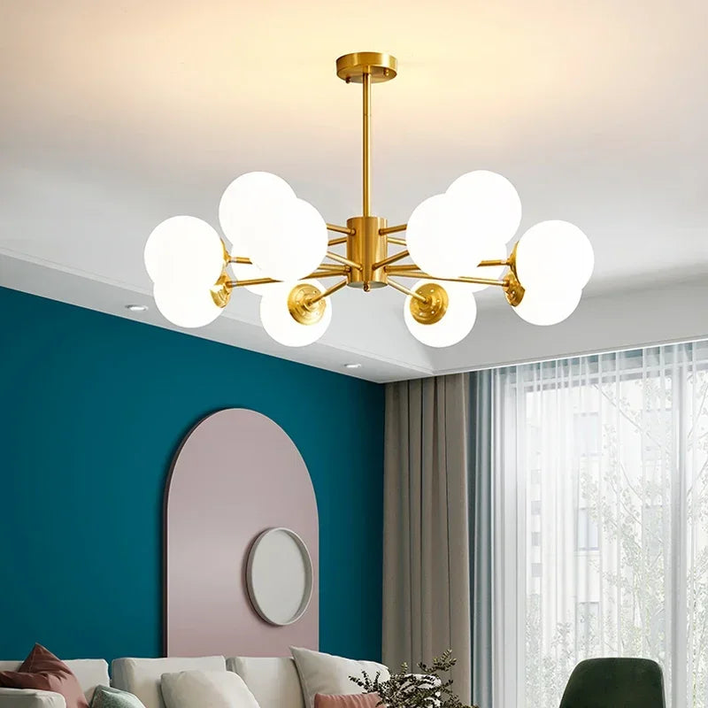 Suspension lustre à globes opalins, noir ou doré – Opéra dans un intérieur