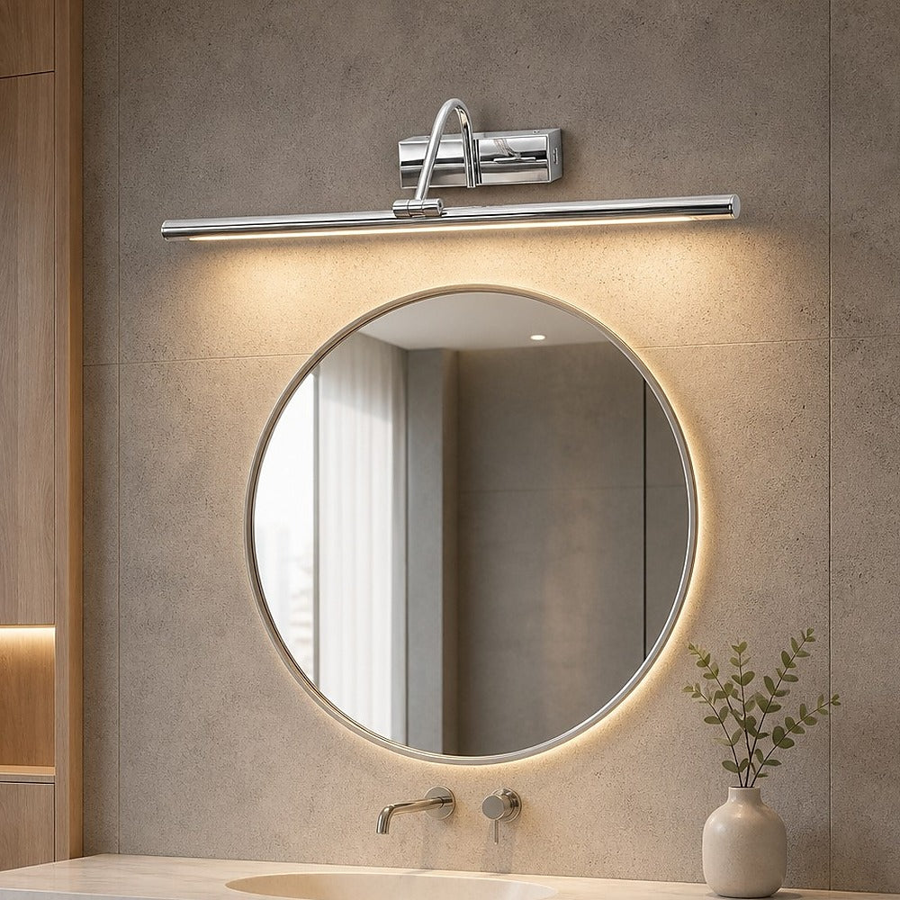 Applique LED de miroir chromée IP44, orientable, 40 ou 60 cm – Luchon dans un intérieur