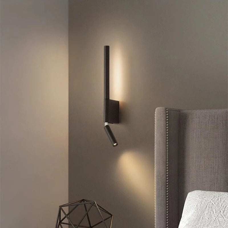 Applique liseuse LED à tête orientable, noir ou blanc – Castelnou, vue d’ambiance