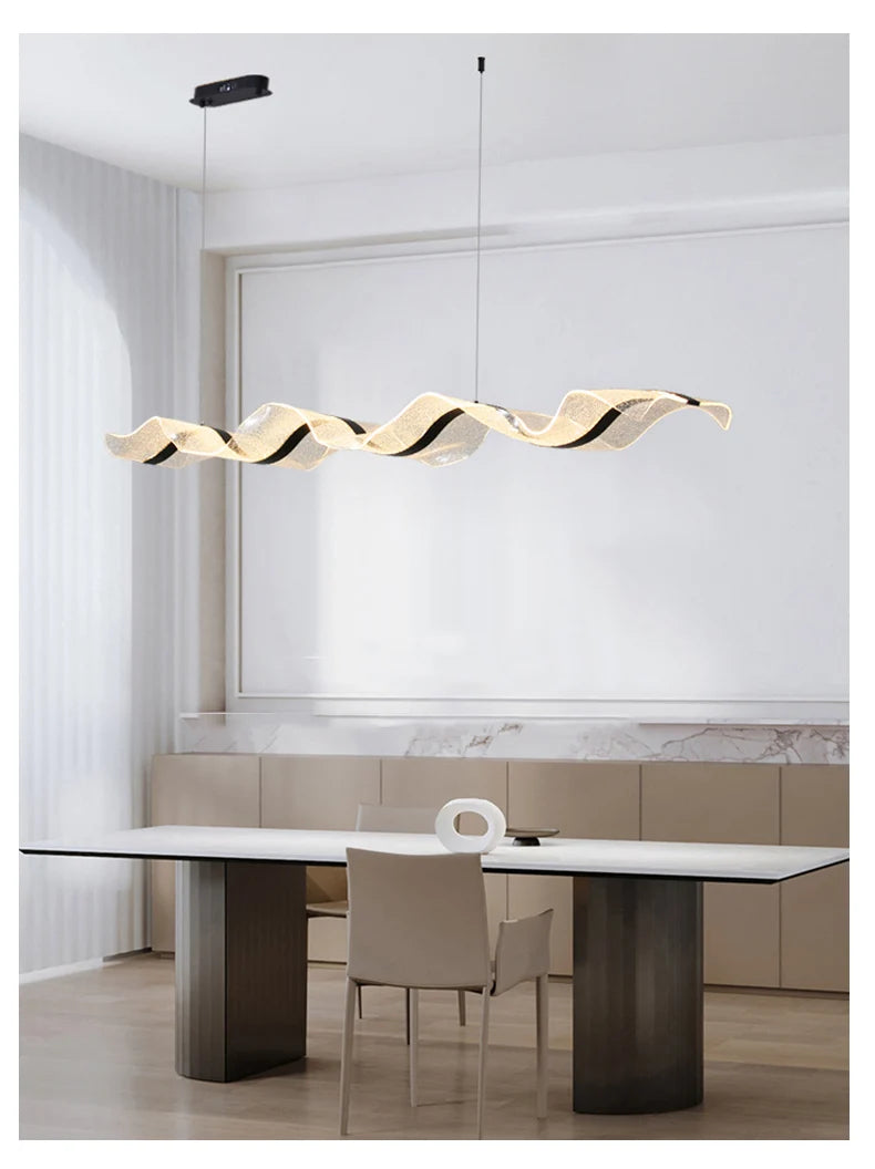 Lustre LED en vague, ciel étoilé ou ondulations, 80 à 120 cm – Brissac, vue d’ambiance