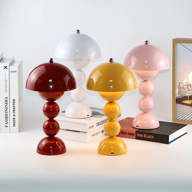 Lampe champignon sans fil, perles laquées, tactile – Monopoli, vue d’ambiance