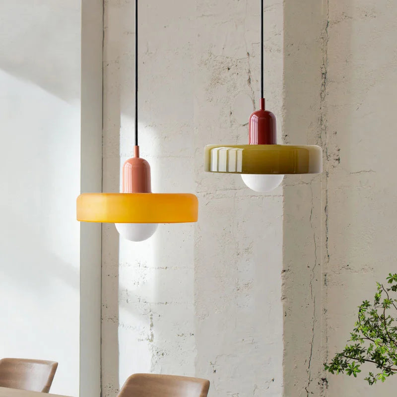 Suspension en verre coloré rétro – Positano, vue d’ambiance