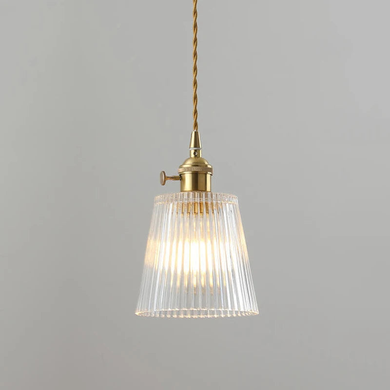 Suspension cloche en verre strié transparent, rétro – Orta allumée