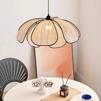 Suspension fleur en tissu et métal noir bohème – Uzès allumée