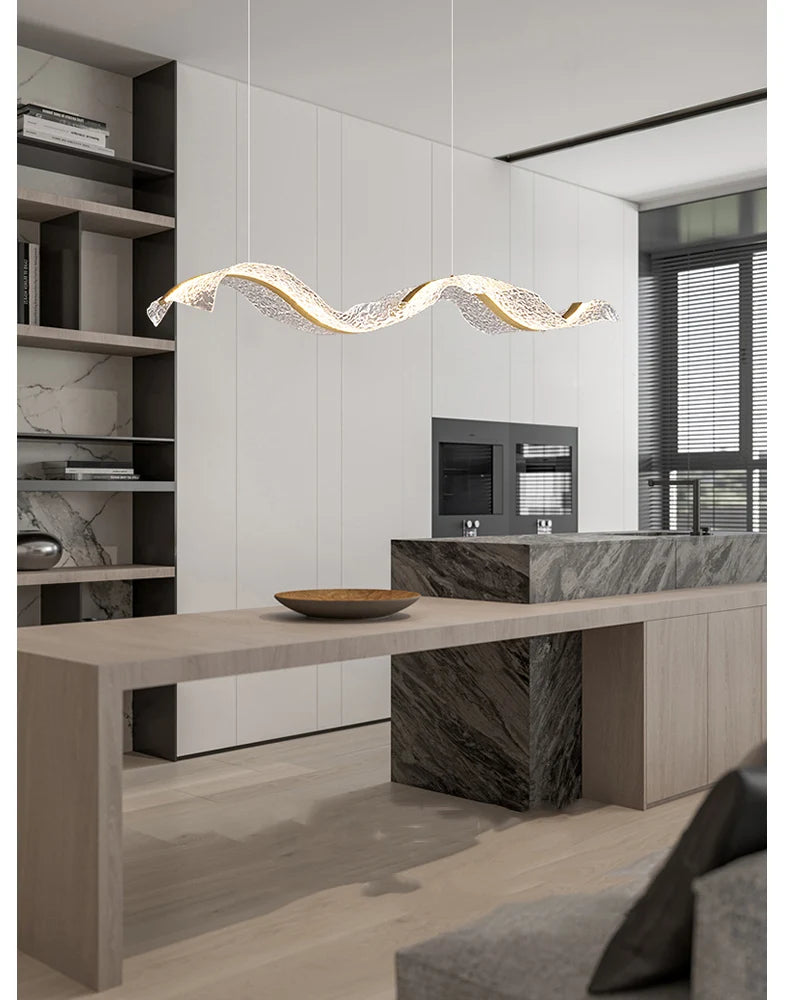 Lustre LED en vague, ciel étoilé ou ondulations, 80 à 120 cm – Brissac dans un intérieur