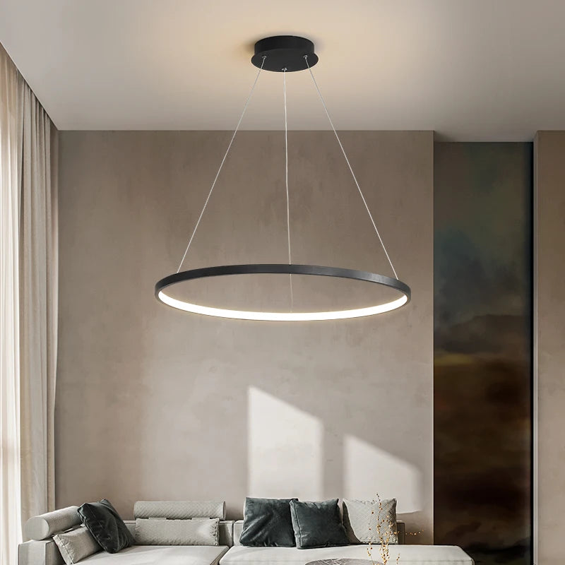 Suspension anneau de lumière LED, Ø 40 à 100 cm – Ermenonville, vue d’ambiance