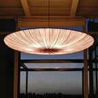 Suspension soucoupe en tissu plissé wabi-sabi – Tamba, vue d’ambiance