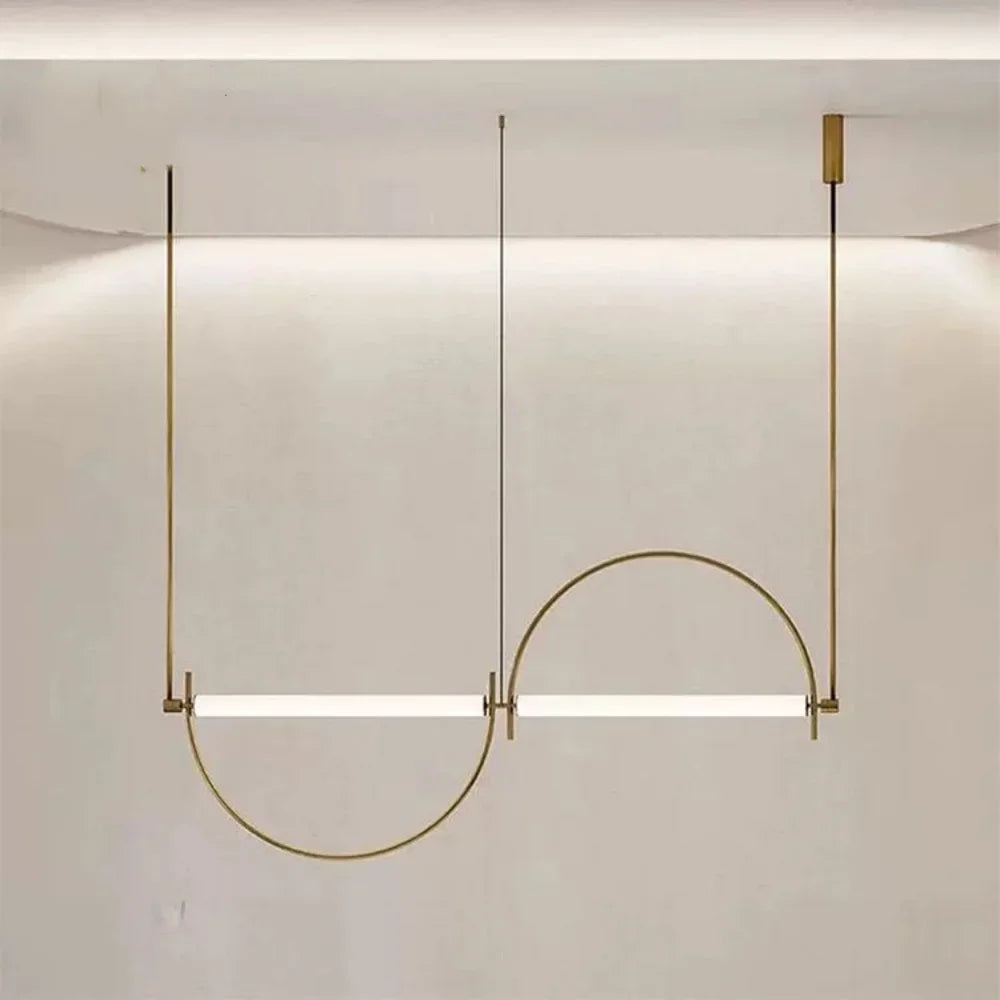 Lustre ligne de lumière et arcs, 100 ou 120 cm – Cormatin allumé