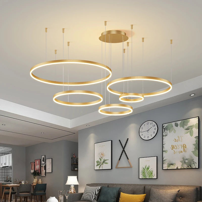 Suspension anneaux LED en métal, style moderne – Cascais, vue d’ambiance