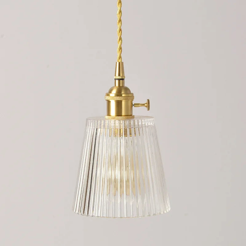 Suspension cloche en verre strié transparent, rétro – Orta, sur fond clair