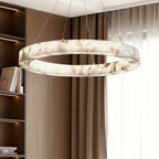 Suspension anneau effet albâtre, LED intégrée – Urbino allumée