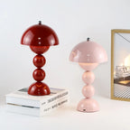 Lampe champignon sans fil, perles laquées, tactile – Monopoli dans un intérieur
