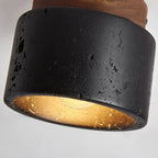 Plafonnier cylindre effet pierre de lave noire et noyer – Agde, sur fond clair