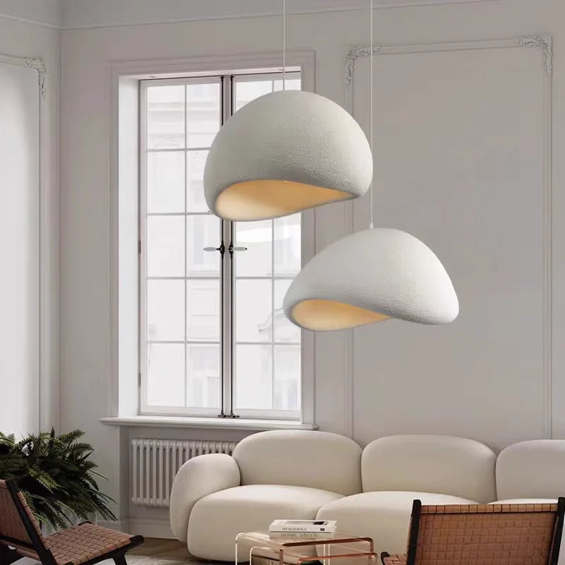 Suspension galet à texture minérale, style wabi-sabi – Beppu, vue d’ambiance