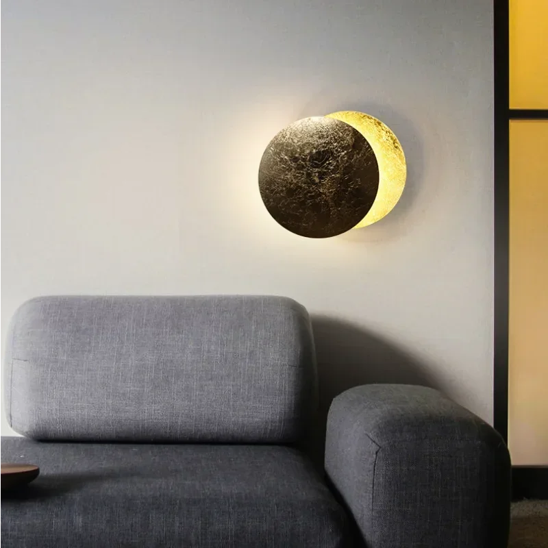 Applique éclipse en feuille d'or, Ø 20 ou 25 cm – Aso, vue d’ambiance