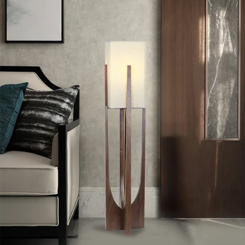 Lampadaire lanterne japonaise en bois massif – Ogimachi, vue d’ambiance