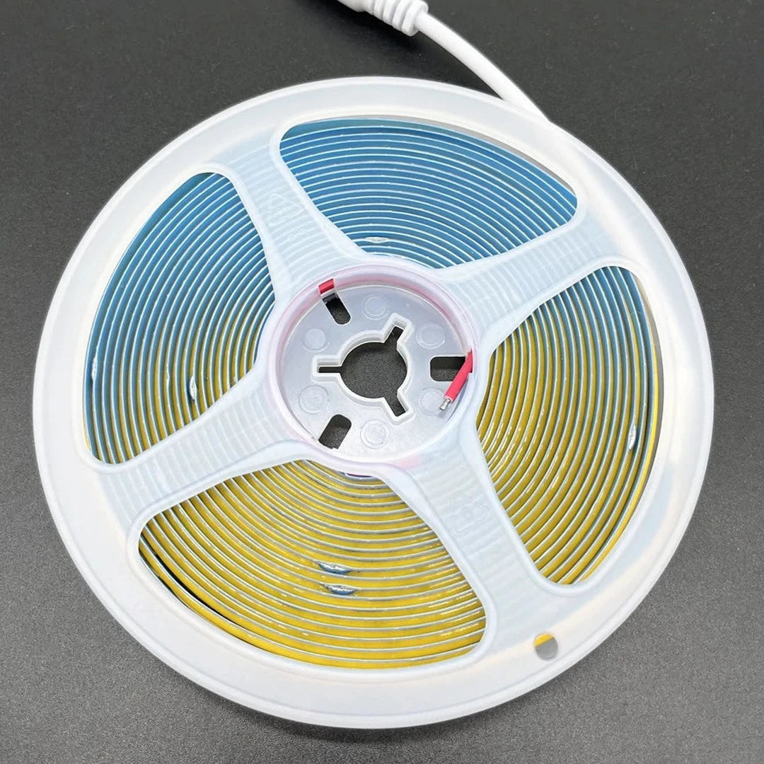 Lucey, ruban blanc chaud connecté zigbee, en situation