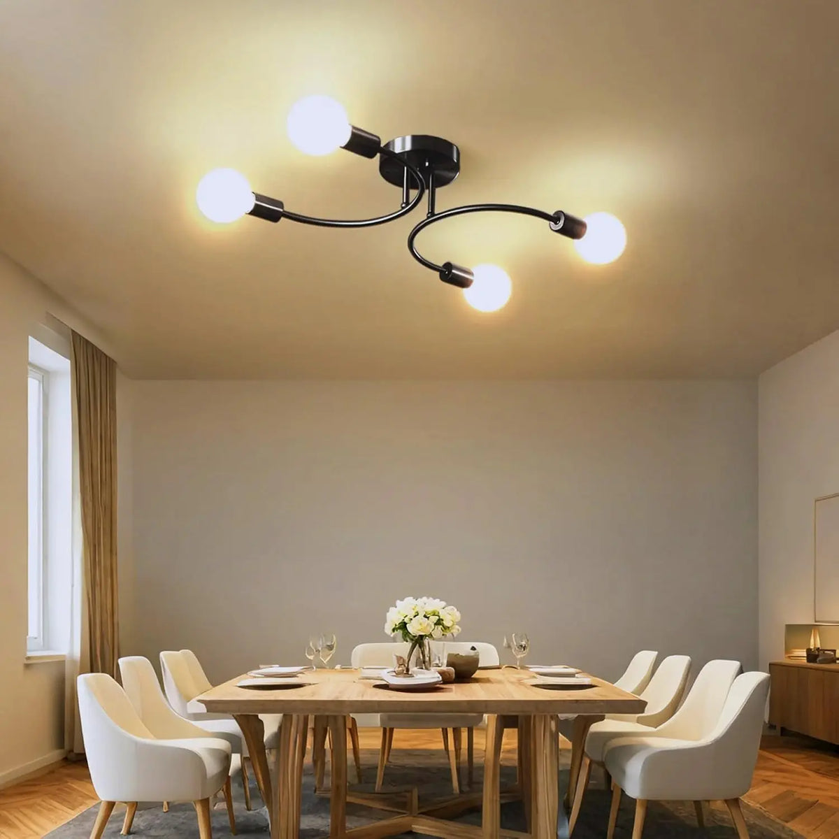 Hautefort, bras courbes en tourbillon, en situation