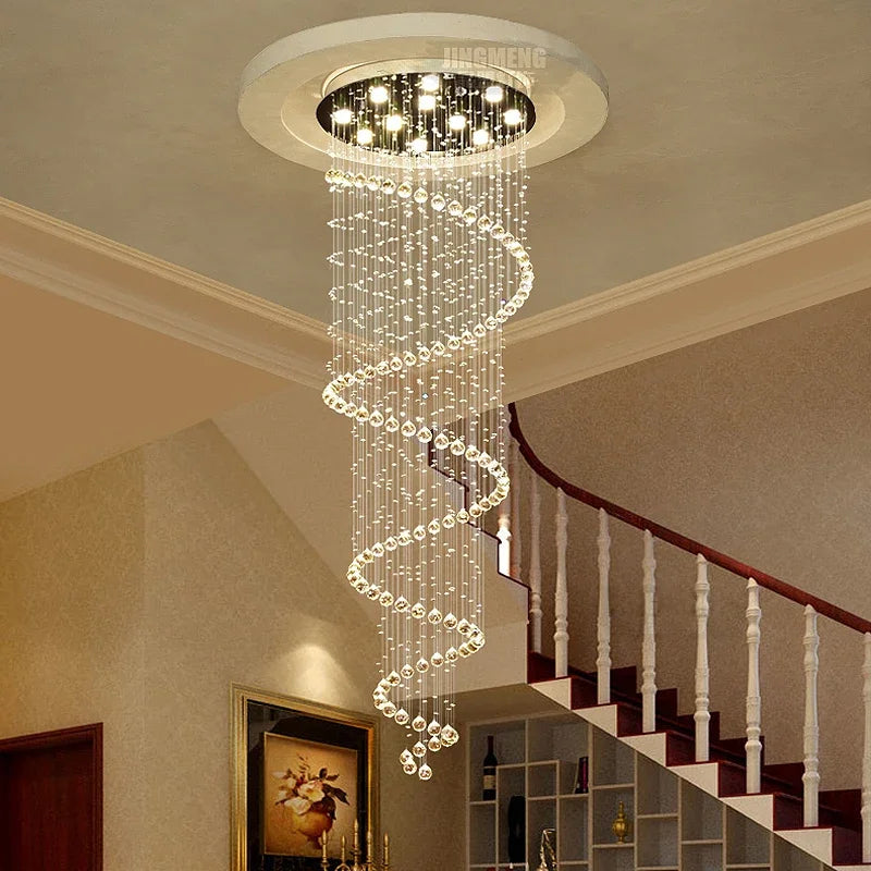 Montrésor, spirale de cristal pour cage d'escalier, en situation