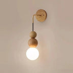 Applique perles de noyer ou bois clair et globe opalin – Nagahama allumée