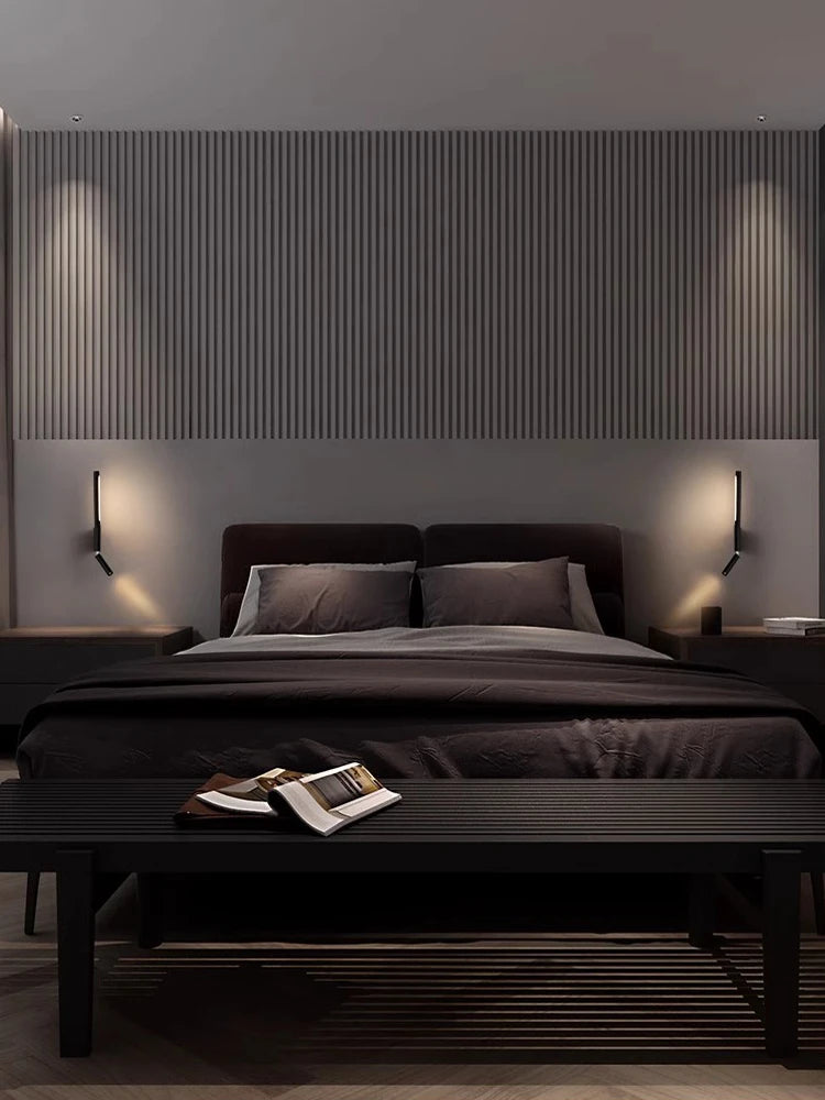 Applique liseuse LED à tête orientable, noir ou blanc – Castelnou dans un intérieur