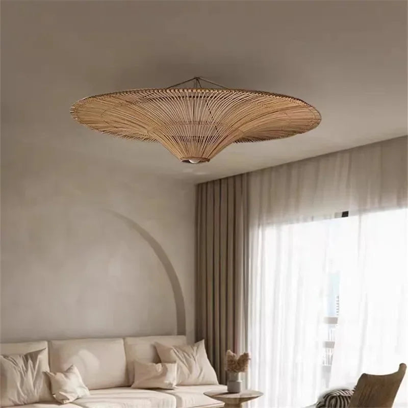 Suspension chapeau XXL en rotin tressé, bohème – Sóller, vue d’ambiance