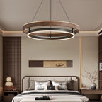 Suspension anneau LED effet noyer – Kumano, vue d’ambiance