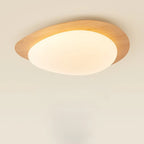 Plafonnier galet en bois et diffuseur opalin, 30 cm – Port-Cros allumé