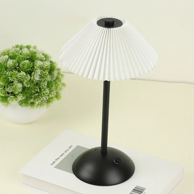 Lampe sans fil abat-jour plissé, six couleurs, tactile – Obernai, finition pied noir, abat-jour blanc