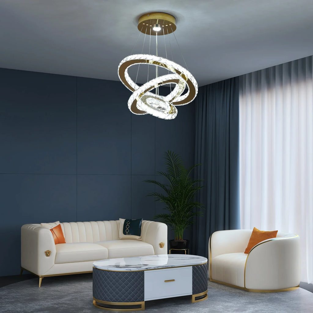 Suspension anneaux de cristal, LED intégrée – Vendôme dans un intérieur