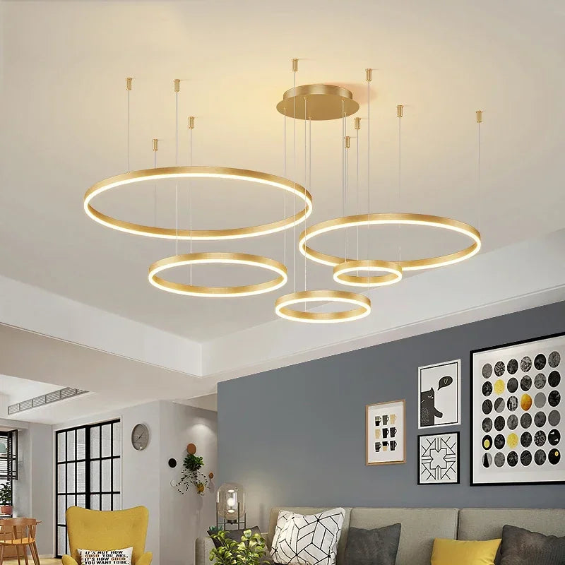 Suspension anneaux LED, de 1 à 5 cercles, quatre finitions – Certaldo, sur fond blanc
