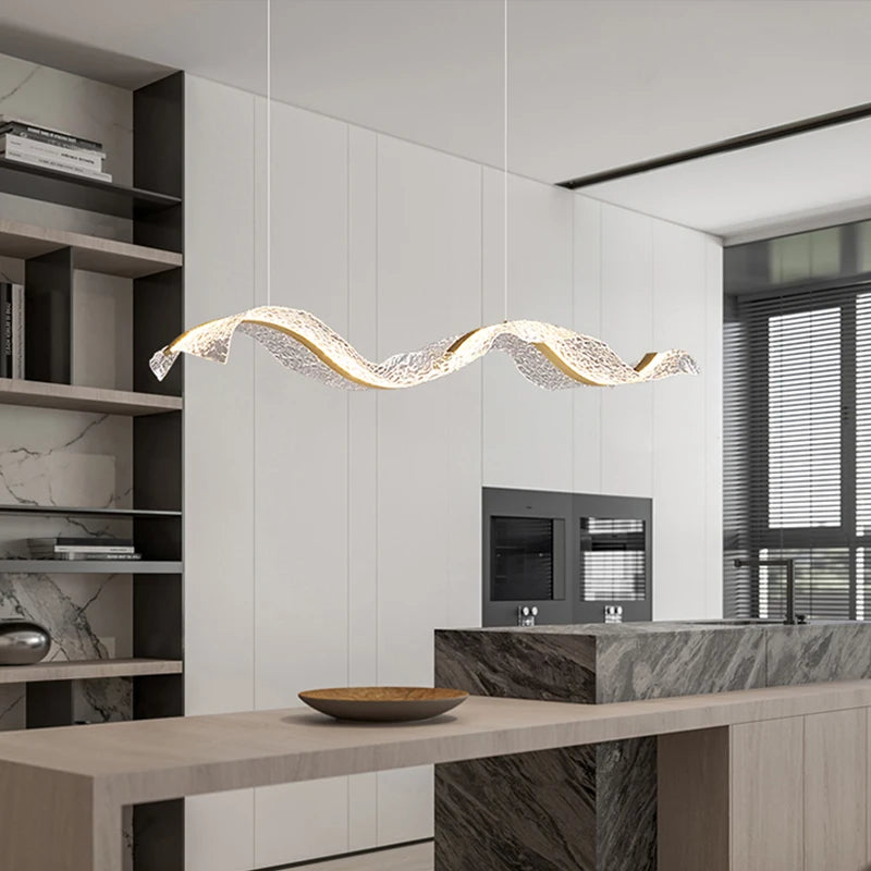 Lustre LED en vague, ciel étoilé ou ondulations, 80 à 120 cm – Brissac, vue d’ambiance