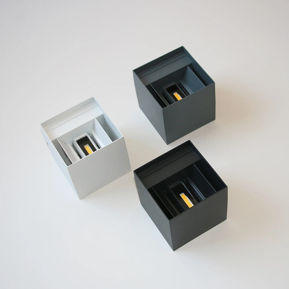 Applique extérieure cube haut et bas, gris, blanc ou noir – Sarzeau