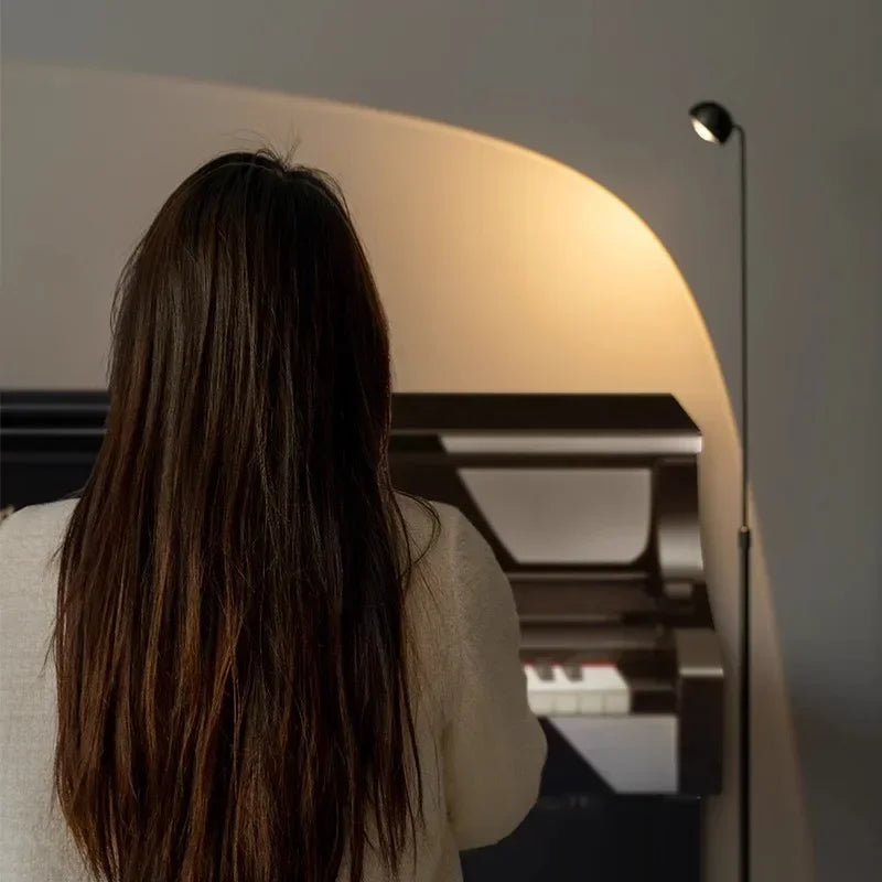 Mornas, lampe d'angle led, 168 cm, en situation
