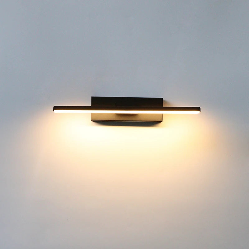 Applique LED barre pivotante, blanc ou noir, 30 à 50 cm – Noyers dans un intérieur
