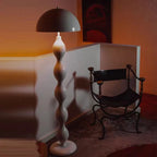 Lampadaire champignon laqué, six couleurs – Cortona, vue d’ambiance
