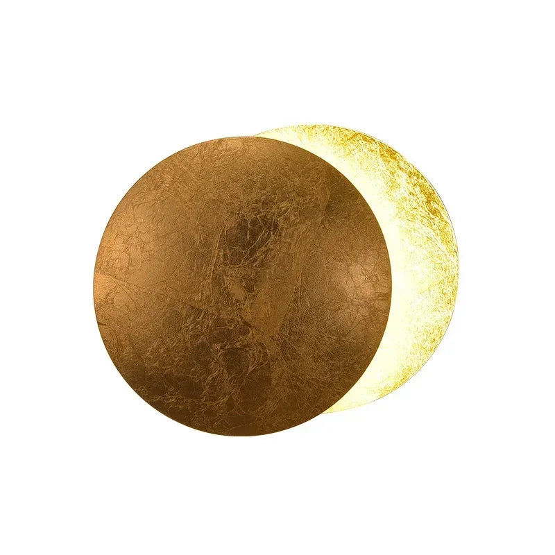 Applique éclipse en feuille d'or, Ø 20 ou 25 cm – Aso, sur fond blanc
