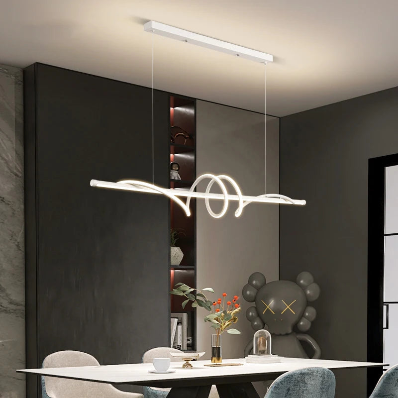 Lustre LED trait de lumière en vague, 100 ou 120 cm – Serrant, vue d’ambiance