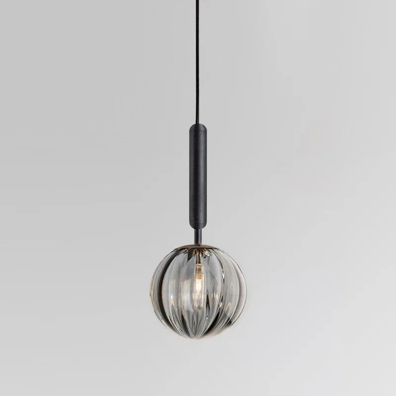 Suspension globe en verre teinté et tige, noir ou doré – Lido, finition noir, verre gris fumé