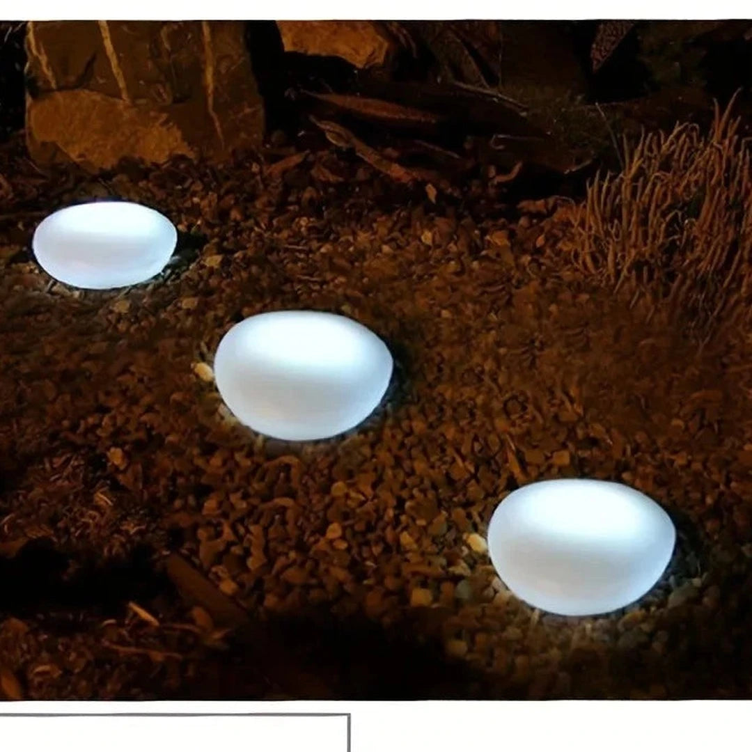 Molène, galet lumineux solaire pour le jardin, en situation