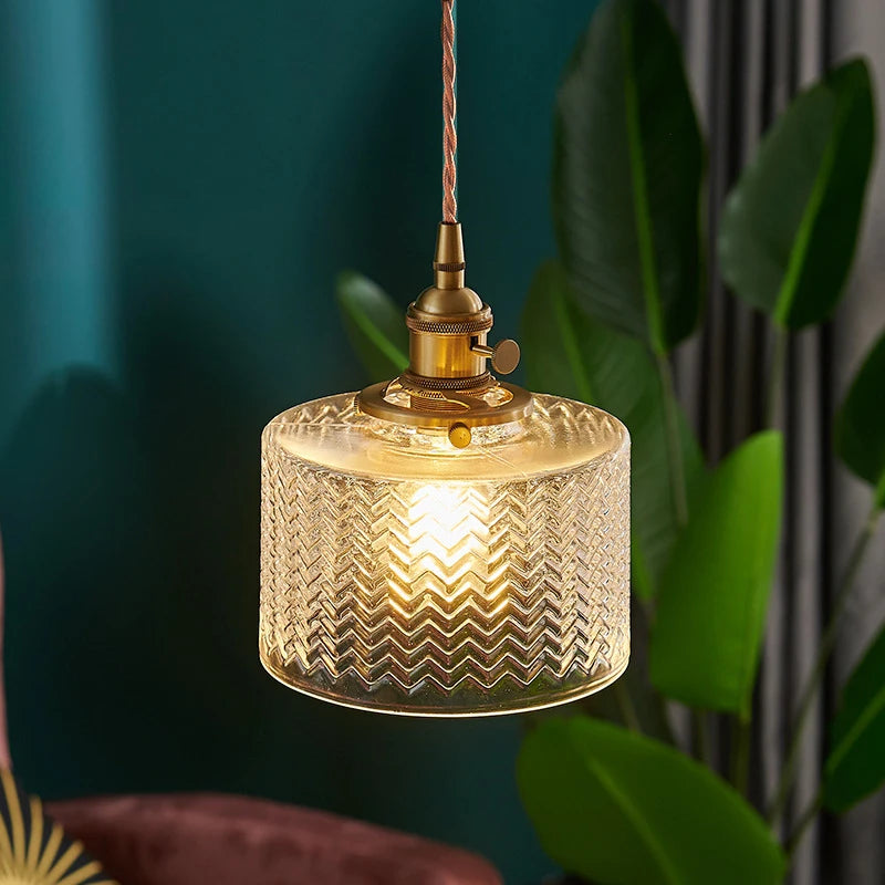 Suspension rampe en verre ciselé, 3 ou 4 lumières – Goudargues, vue d’ambiance