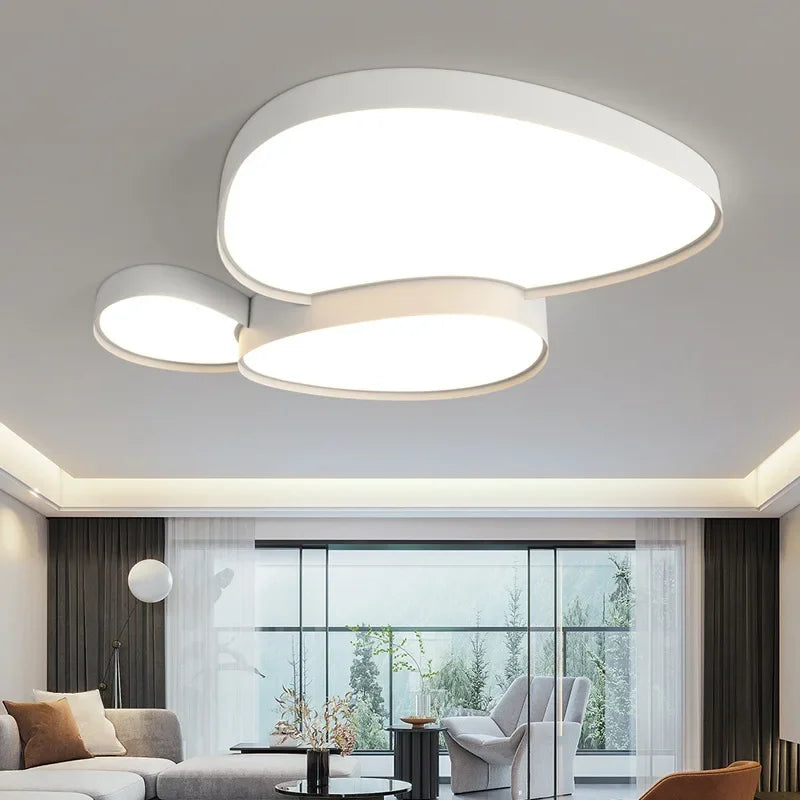 Plafonnier LED en forme de galets, noir ou blanc – Bréhat, vue d’ambiance