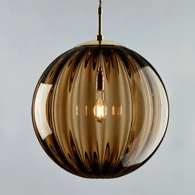 Suspension globe en verre côtelé coloré – Amalfi, finition ambre / Ø 15 cm