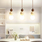 Suspension boule en pierre et bois, style wabi-sabi – Kinosaki, vue d’ambiance