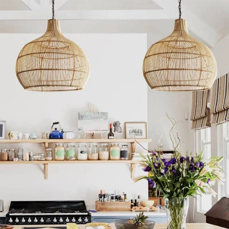Suspension gourde en rotin tressé, bohème – Mazan dans un intérieur