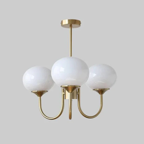 Suspension lustre à globes de verre, rose, crème ou blanc – Sèvres, finition doré, 3 globes blancs