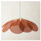 Suspension fleur en tissu à pétales – Altea, sur fond blanc