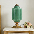 Lampe lanterne en verre laiteux, blanc ou vert – Vichy, vue d’ambiance