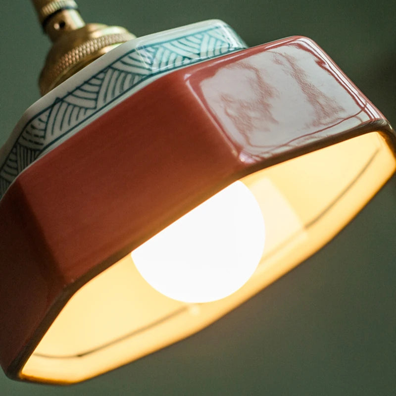 Suspension en céramique peinte, style rétro – Óbidos allumée