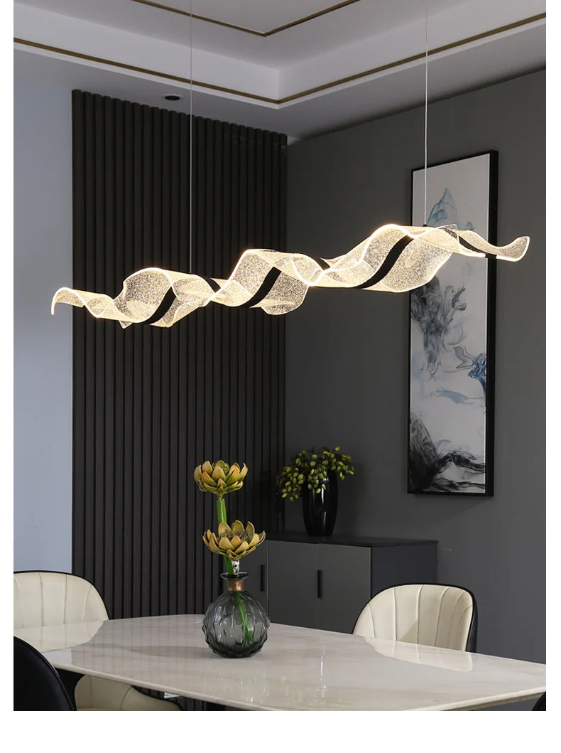 Lustre LED en vague, ciel étoilé ou ondulations, 80 à 120 cm – Brissac, vue d’ambiance